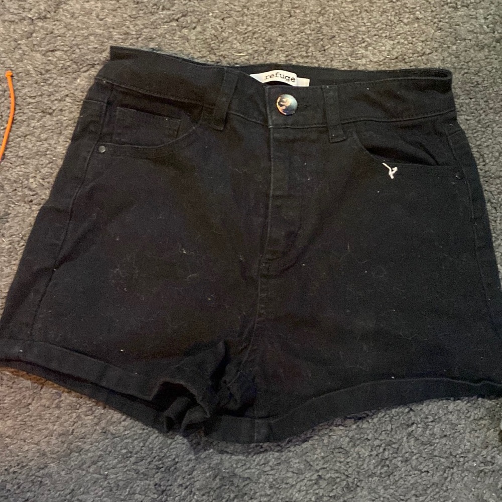 Black shorts high waisted